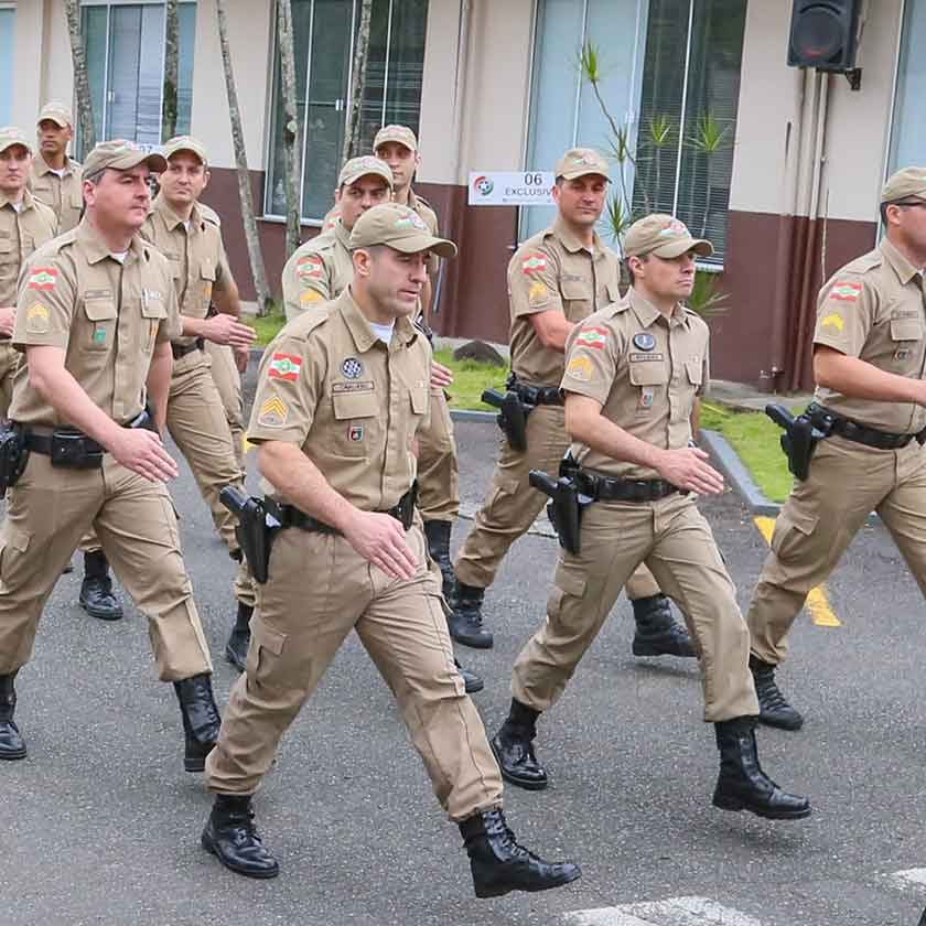 policia-militar-14-bpm-jaragua-sul-soldados